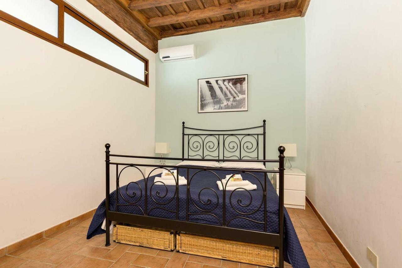Domus Florea Roma Esterno foto
